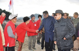 Welcome the Governor of Arunachal Pradesh Shri V. Shanmuganathan by Gaon buras and Gaon Buris at Lempia Village Zero, Lower Subansiri District on 1st January 2017.